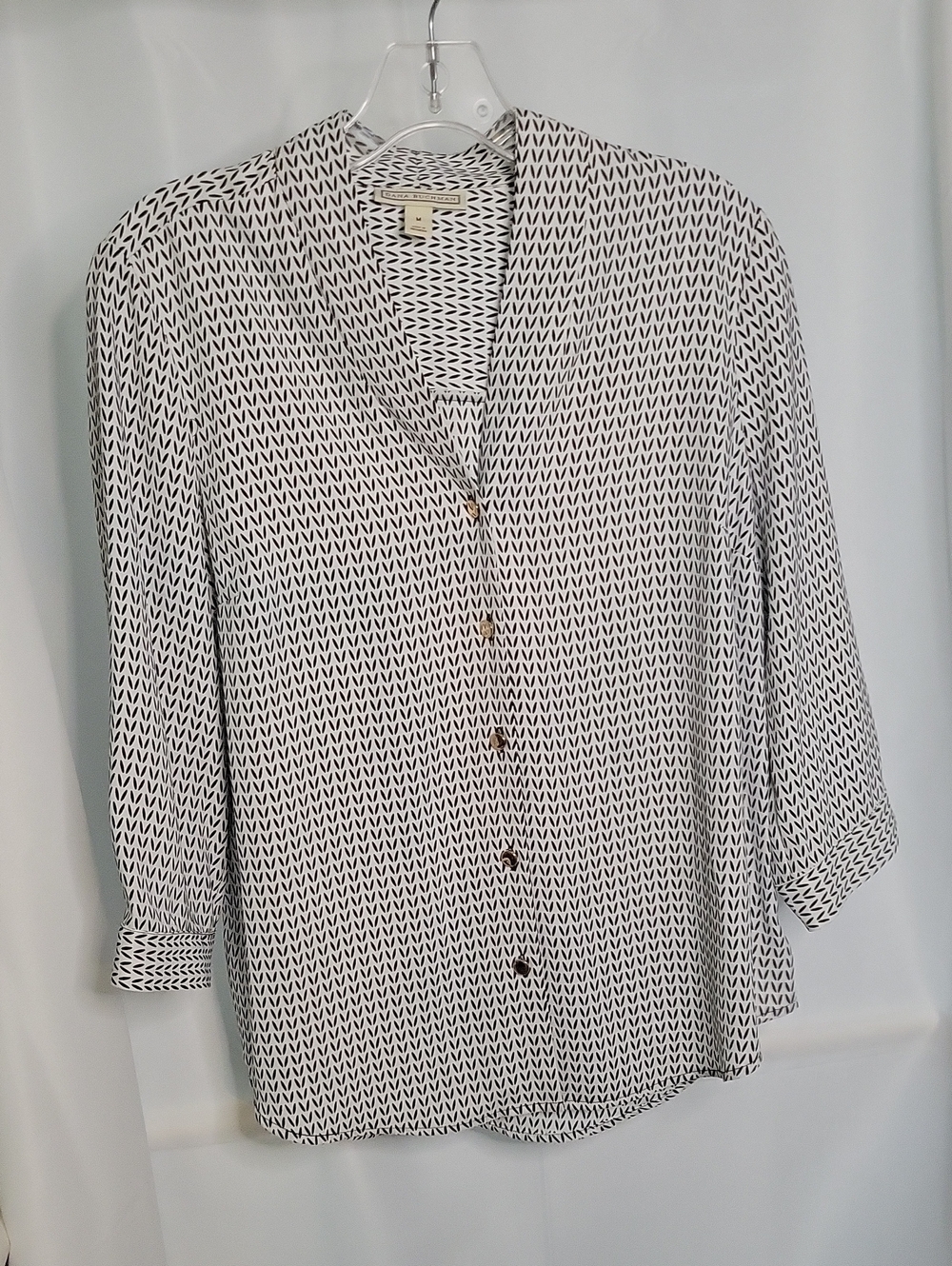 Dana Buchman Black & White Geometric Button-Down Blouse